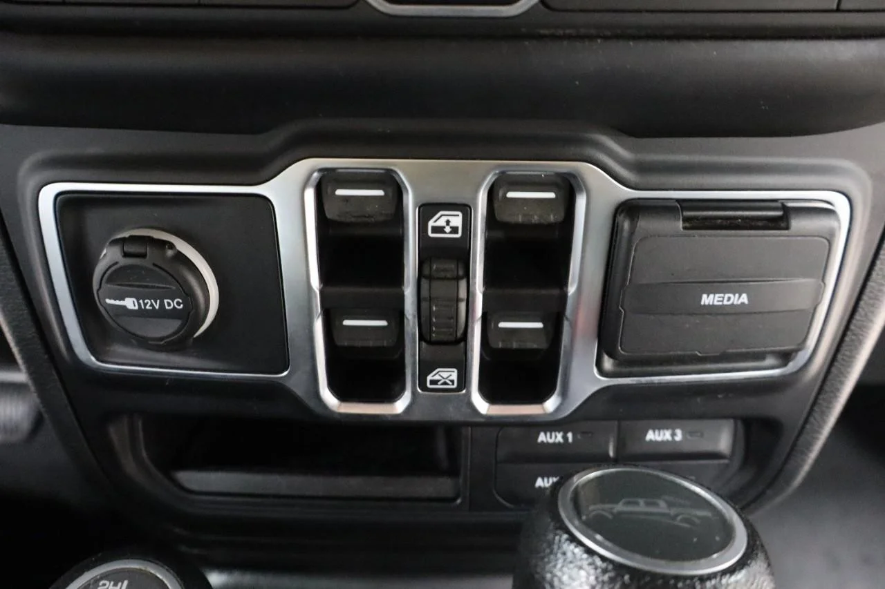 Used 2020 Bright White Clear Coat Jeep Sport S image 20
