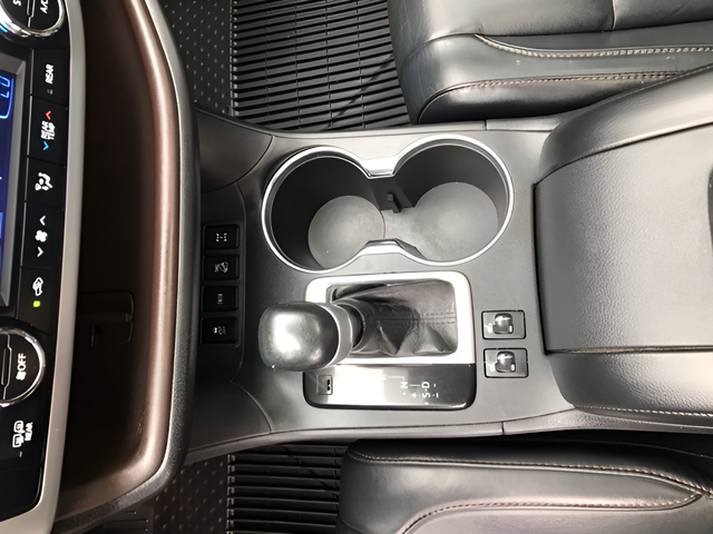Used 2018 Black Toyota XLE image 17