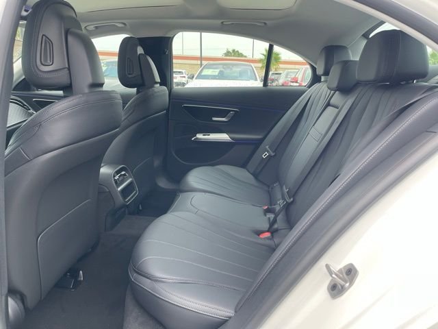 2025 Mercedes-Benz E-Class E350 - Photo 18