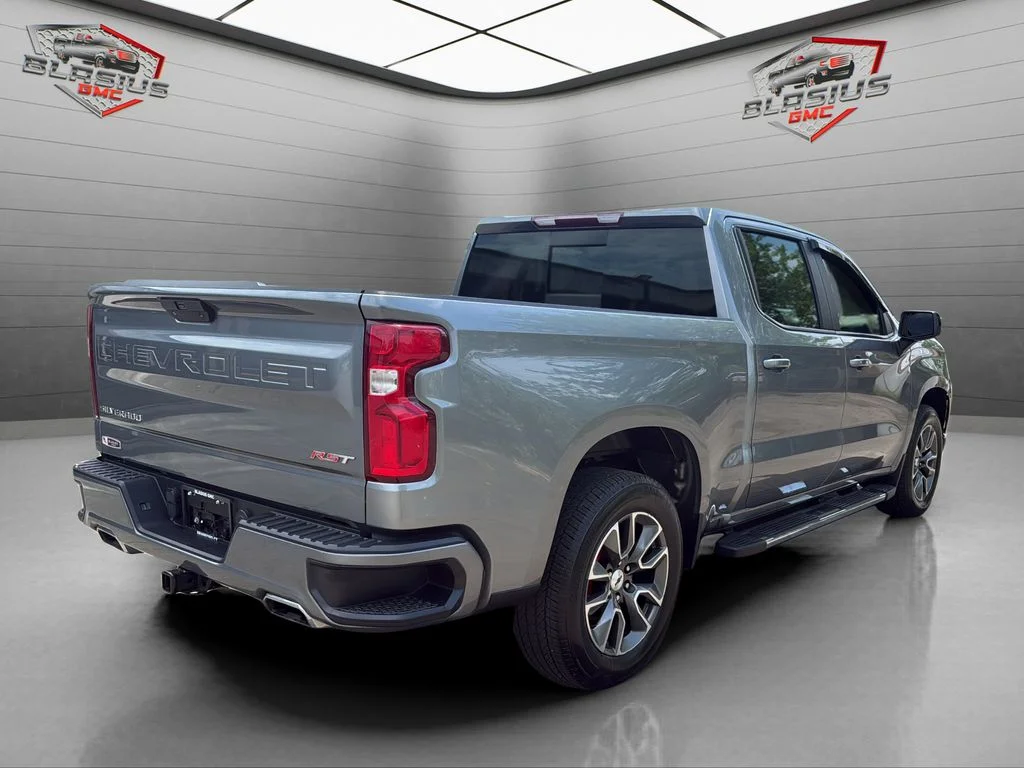 Used 2021 Gray Chevrolet RST image 5