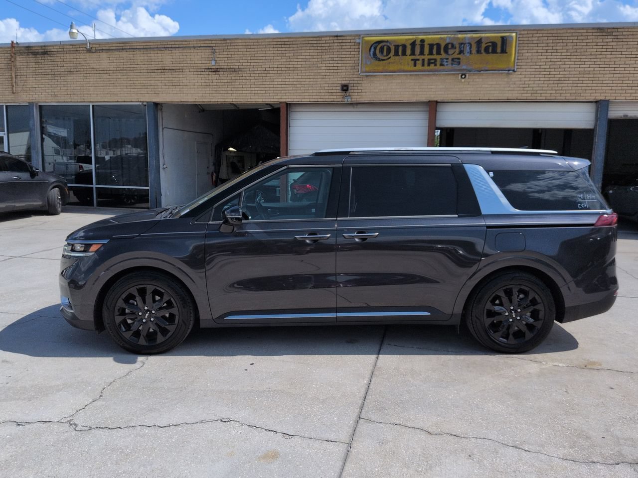 Certified Used 2024 Panthera Metal Kia SX Prestige image 7