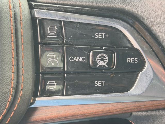 Used 2022 White Jeep Summit 4xe image 30