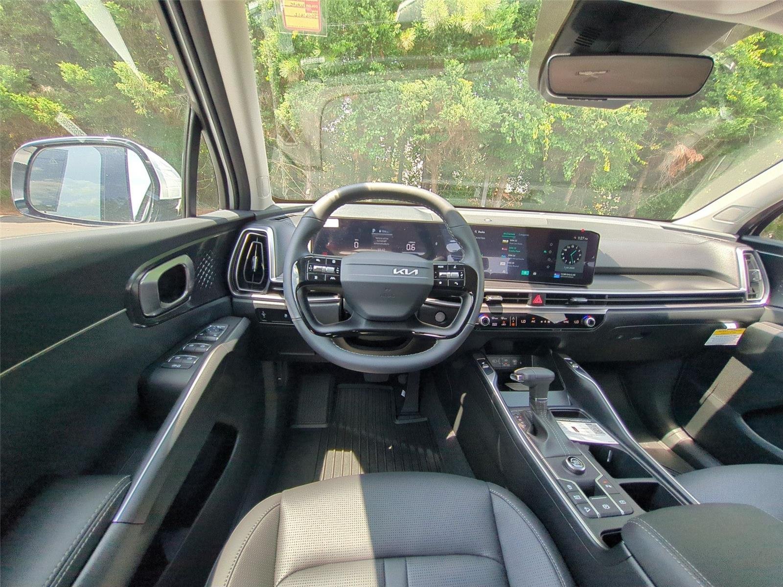 New 2026 Glacial White Kia S image 33