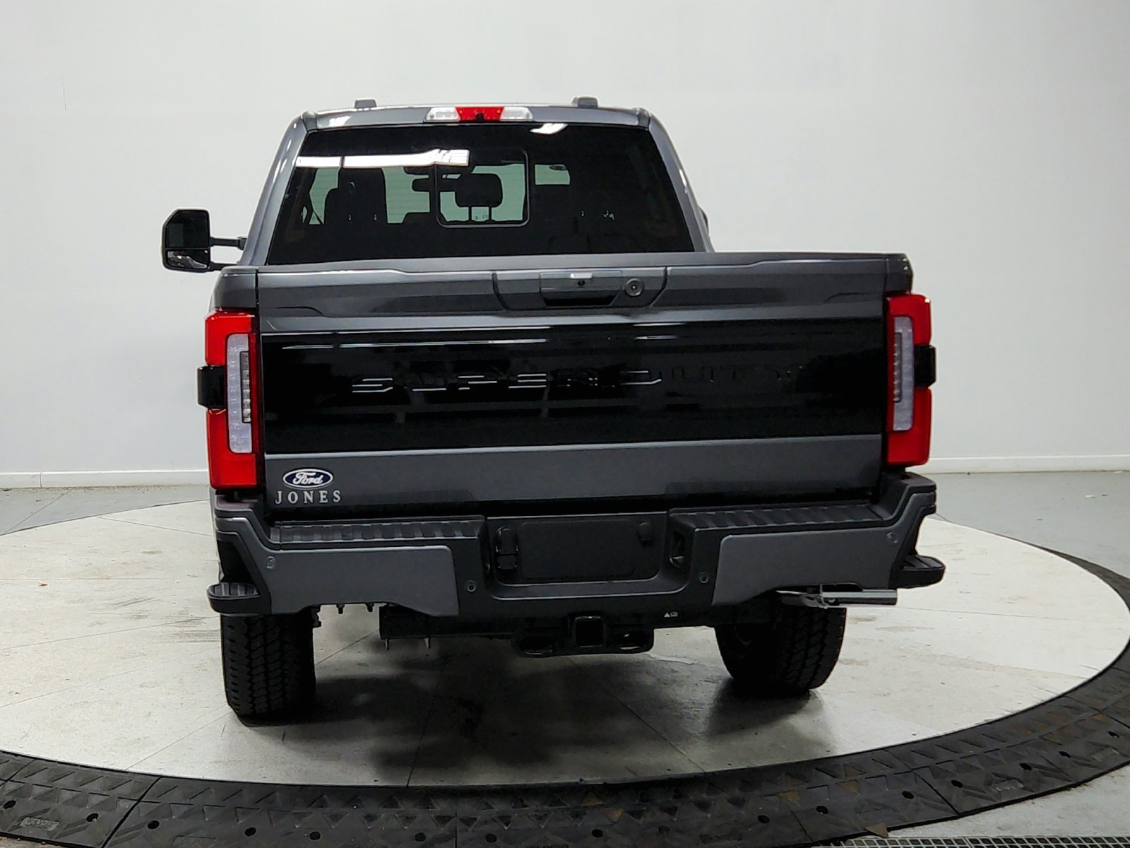 New 2027 Carbonized Gray Metallic Ford F-250® Platinum® image 7
