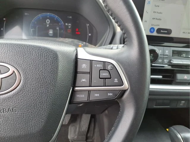 Used 2025 Black Toyota XLE image 25