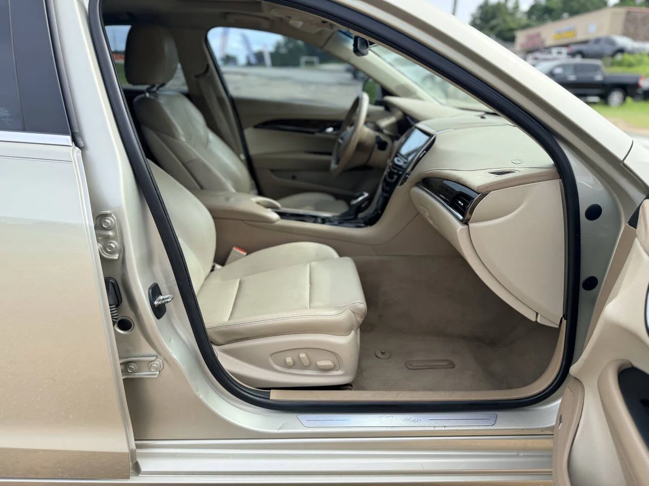 Used 2015 Champagne Cadillac 2.0T Luxury 4dr Sedan image 15