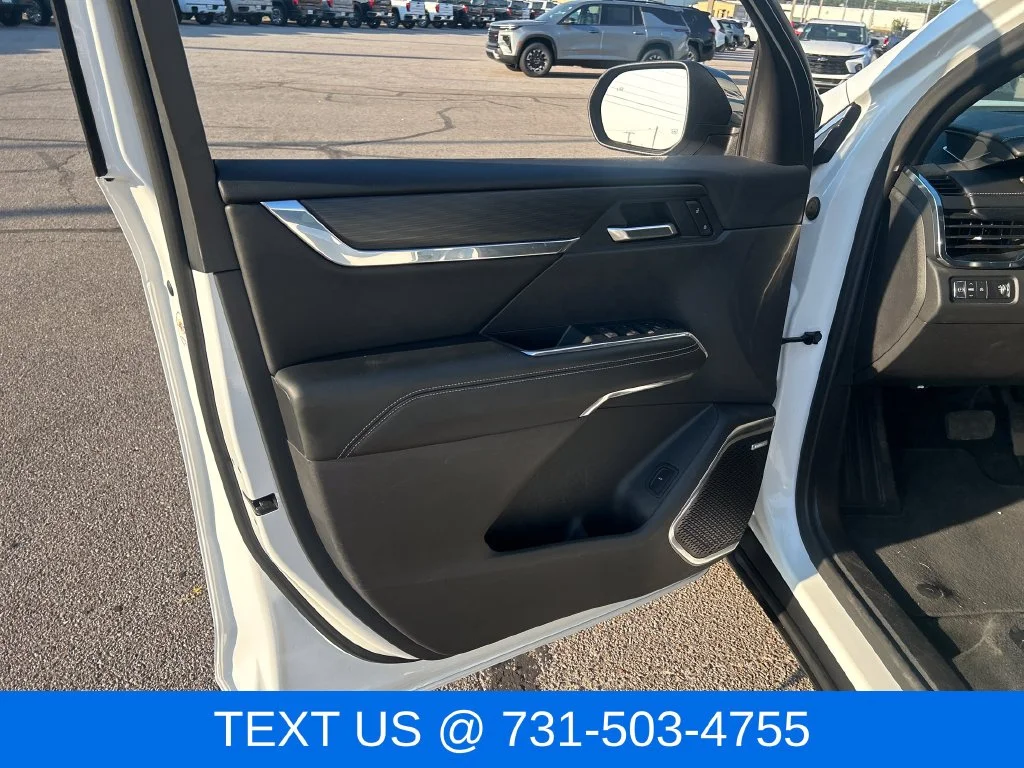 Used 2024 White GMC Elevation image 11