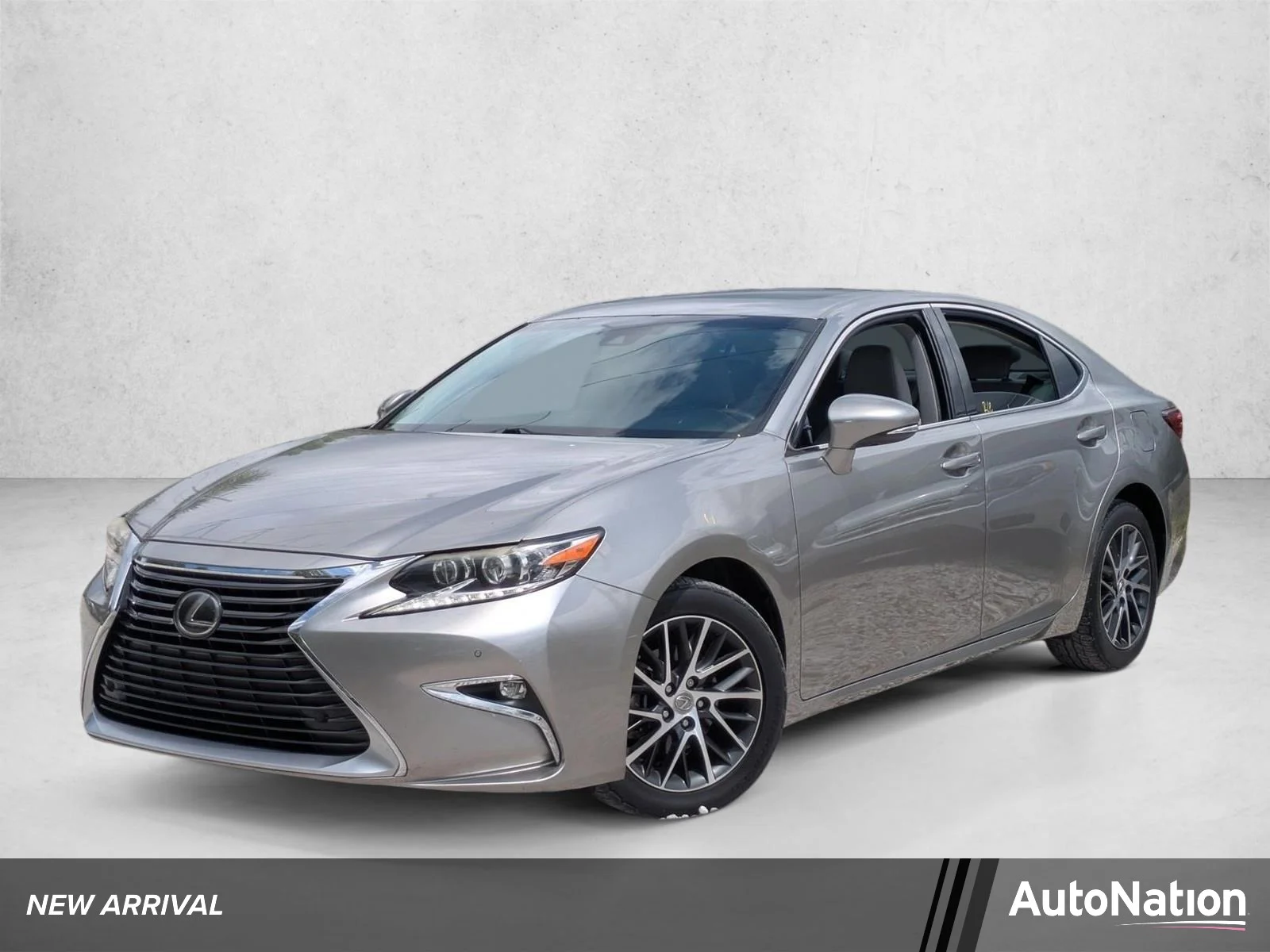 2016 Lexus ES 350 350's photo
