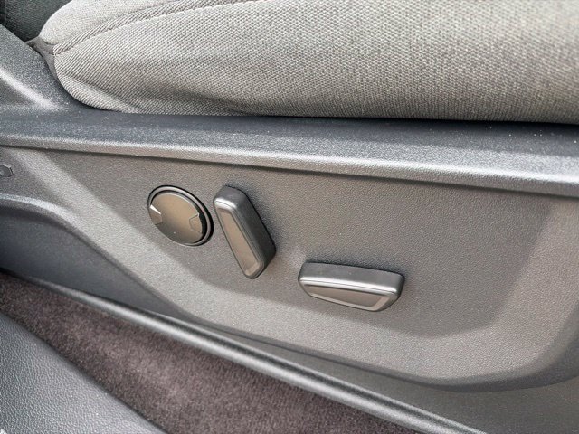Used 2022 White Ford XL image 51