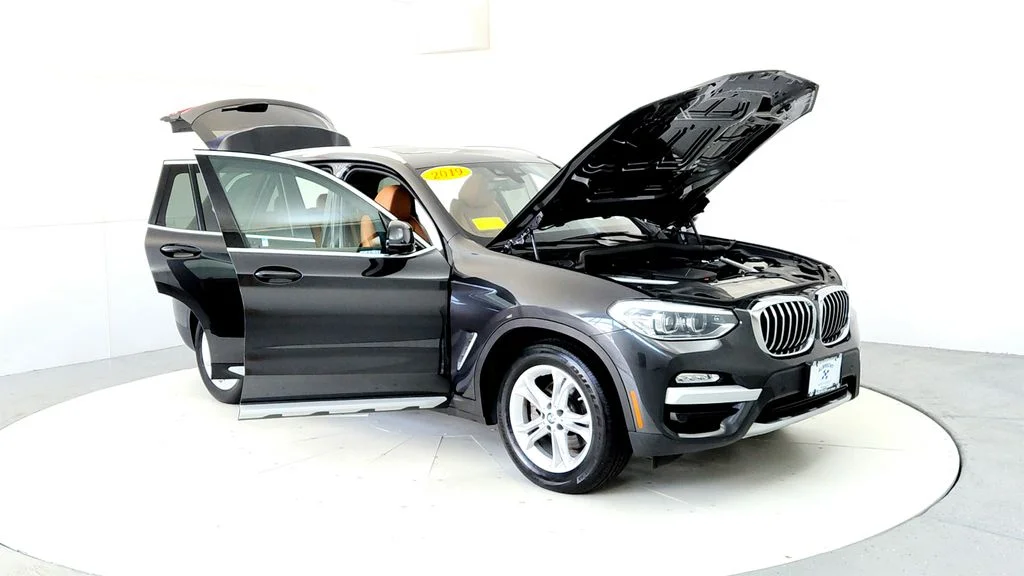 Used 2019 Gray BMW xDrive30i image 12