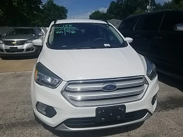 Used 2018 White Ford SE image 7