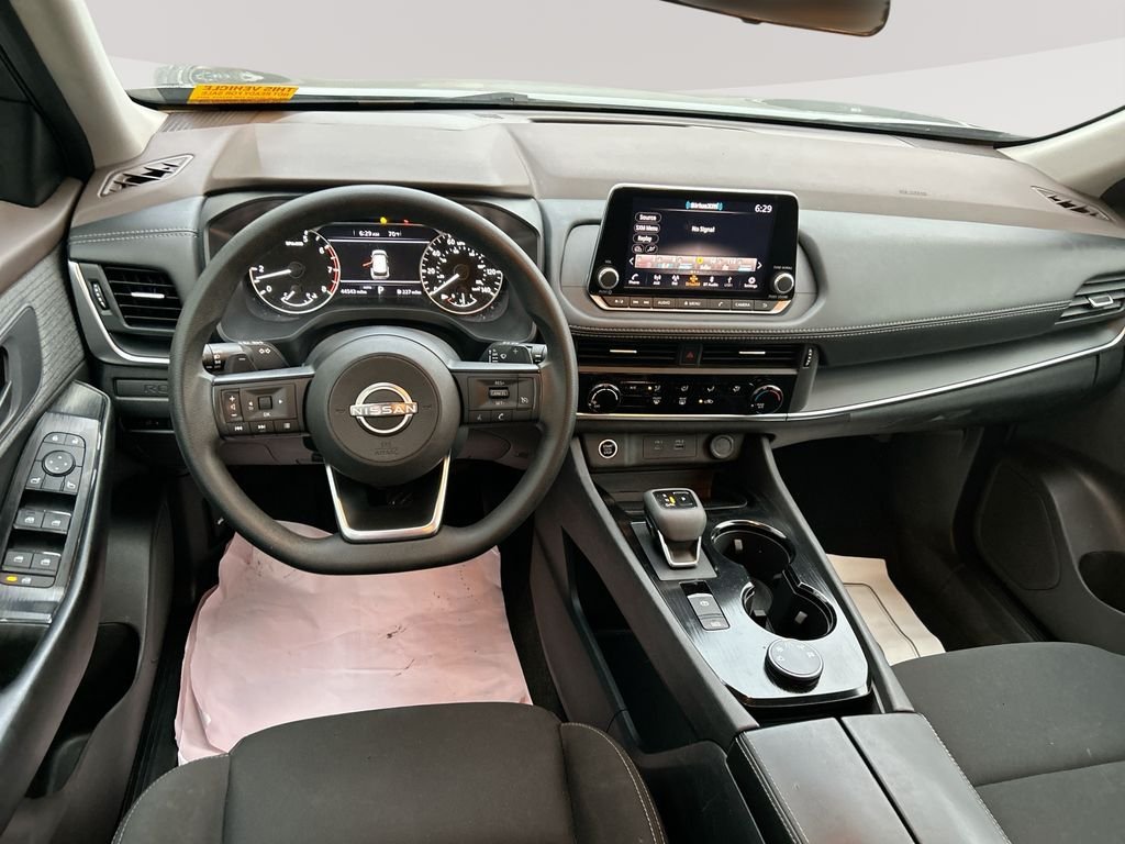 Used 2023 Gray Nissan S image 23