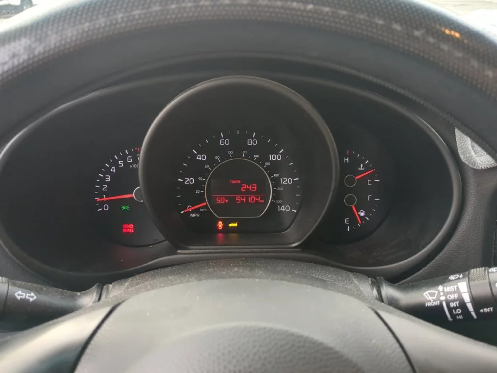 Used 2019 Silver Kia Base image 16
