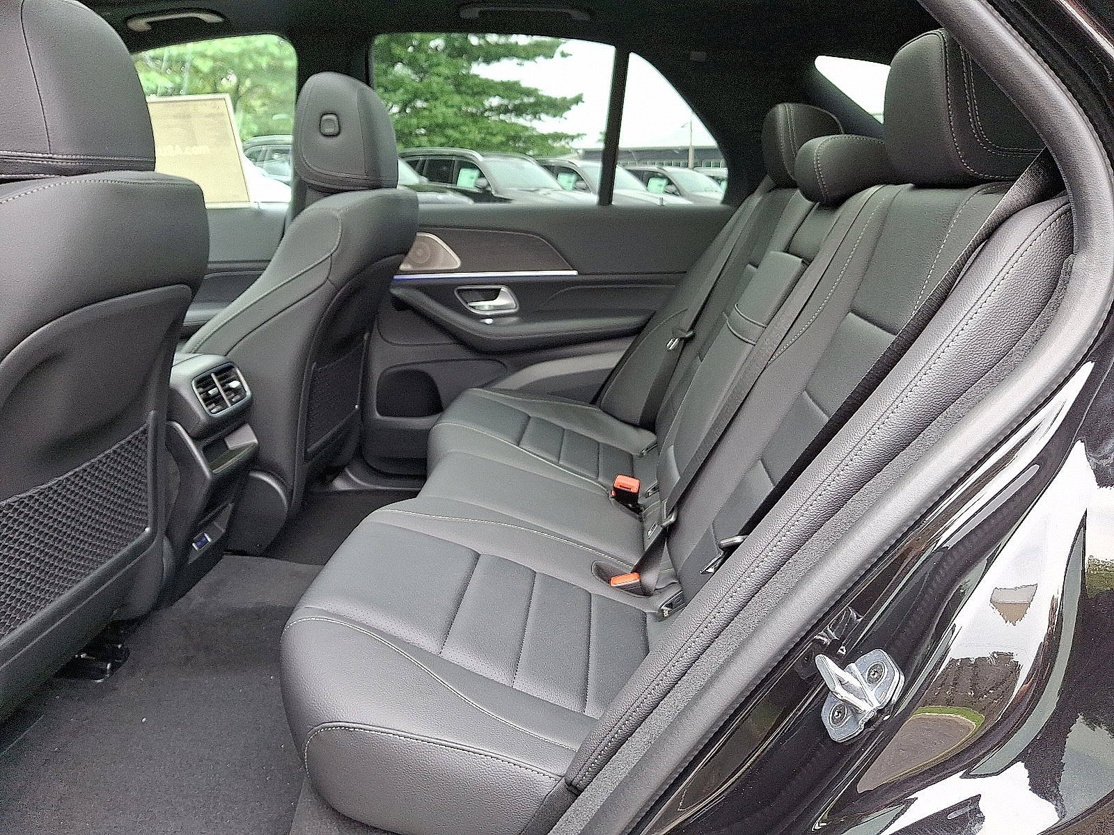 2026 Mercedes Benz GLE 350 4MATIC photo 2