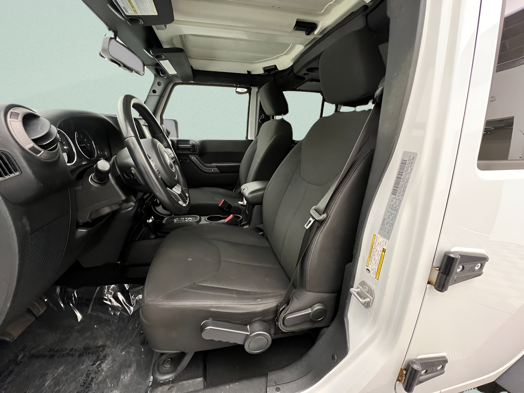 Used 2016 Bright White Clearcoat Jeep Unlimited Sport image 7