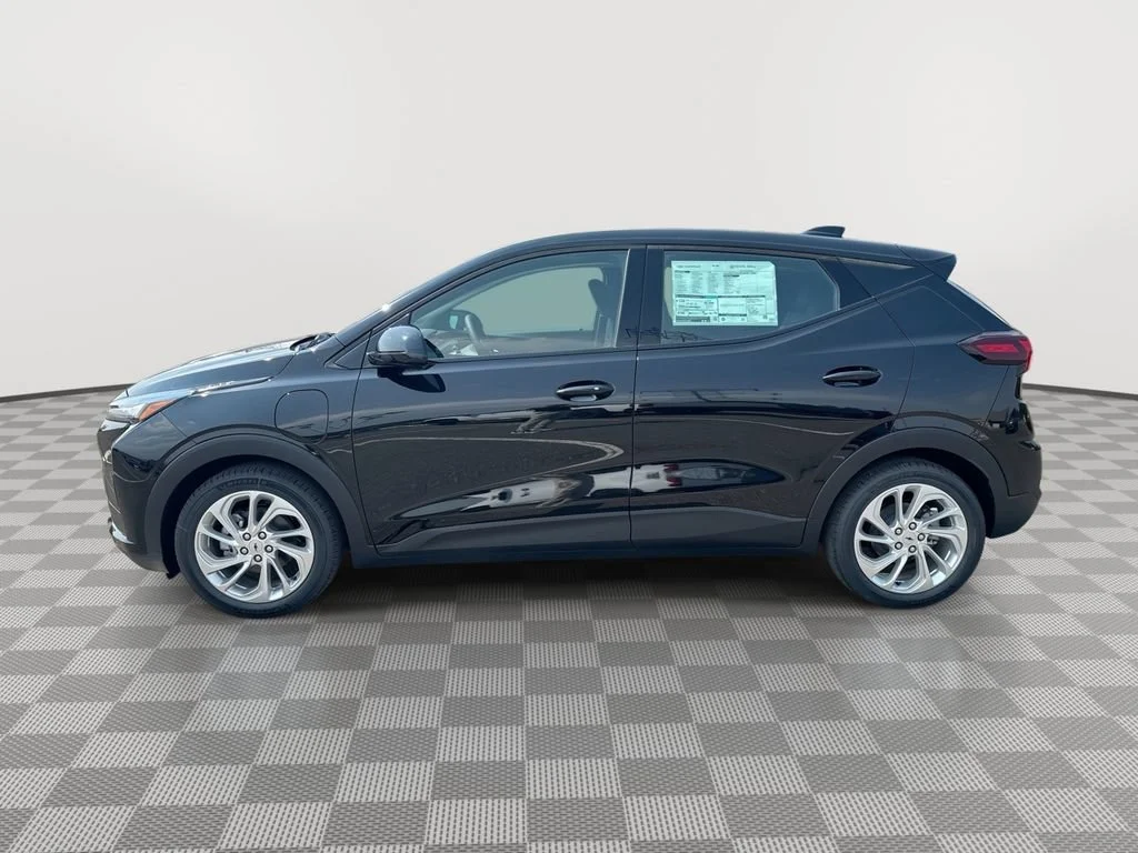 New 2027 Mosaic Black Metallic Chevrolet LT image 5