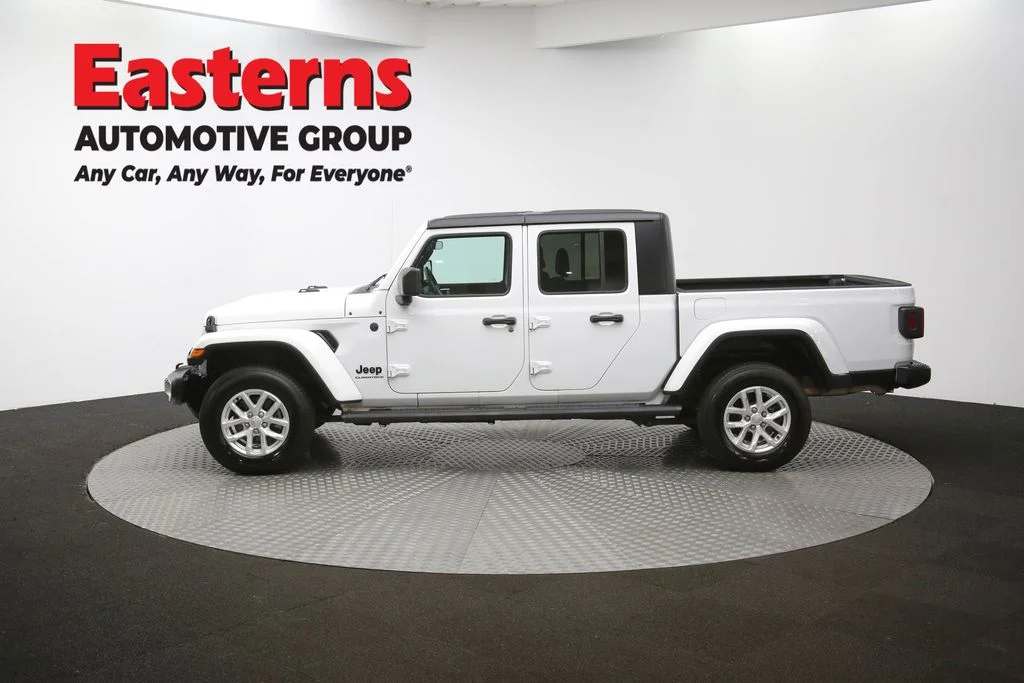 Used 2023 White Jeep Sport image 56