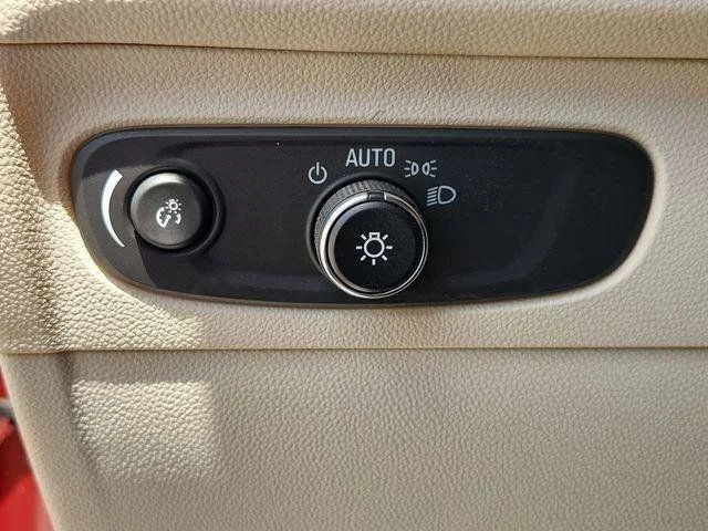 Used 2023 Red Buick Essence image 17