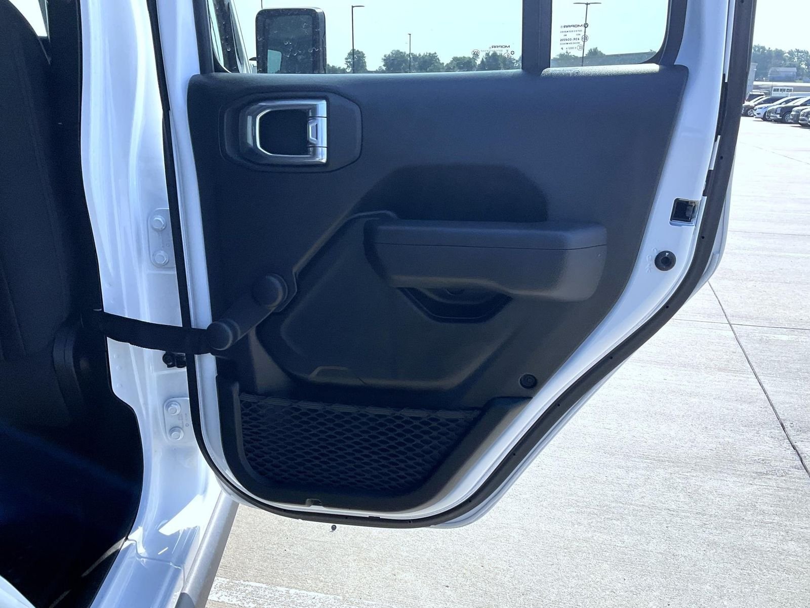 Used 2022 White Jeep Unlimited Willys image 21