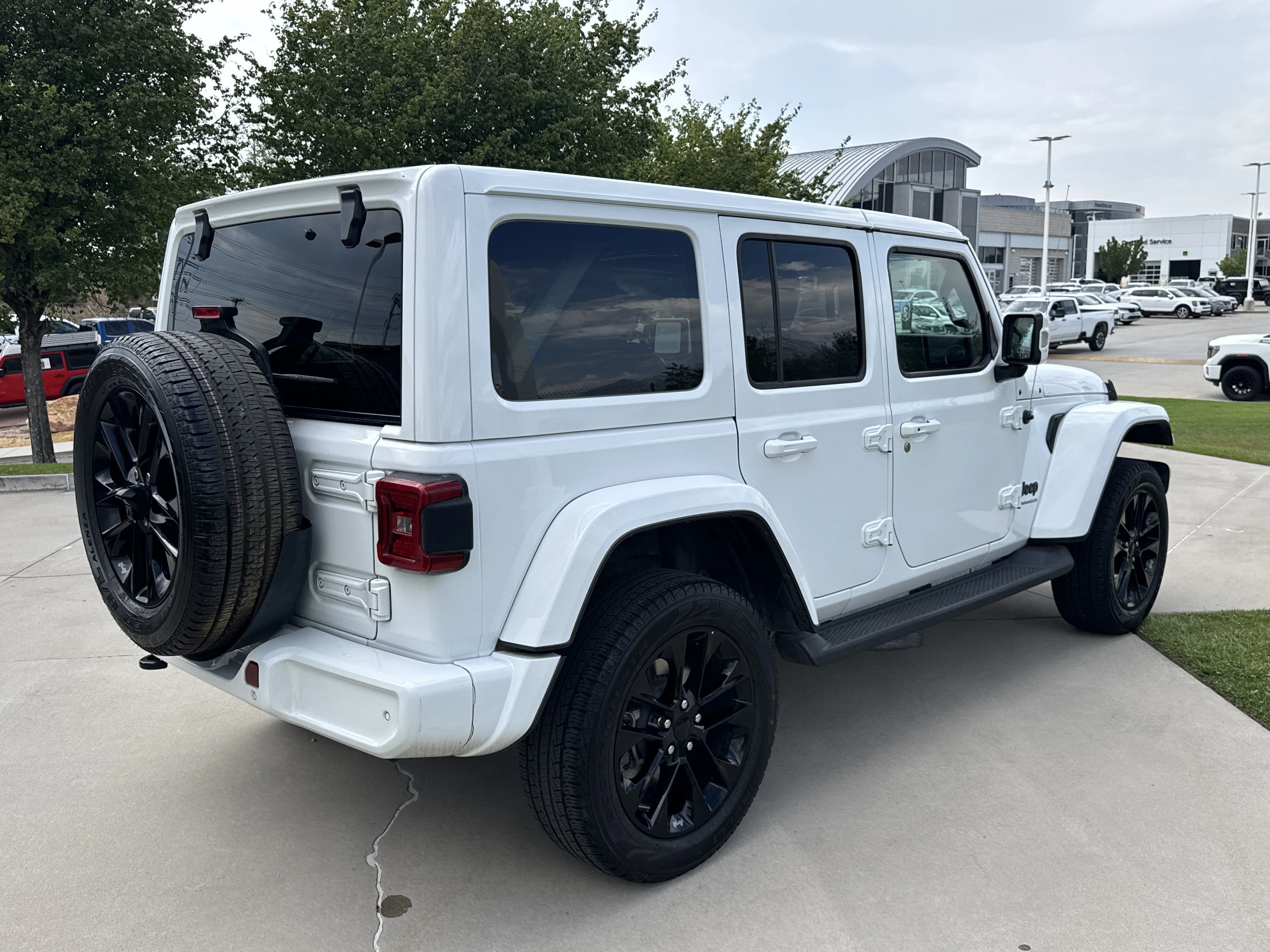 Used 2023 Bright White Clearcoat Jeep High Altitude image 3