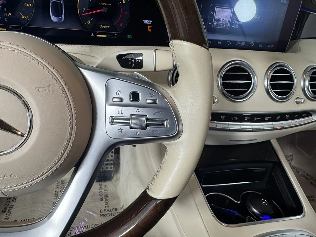 Used 2019 designo Diamond White Metallic Mercedes-Benz S 560 image 22