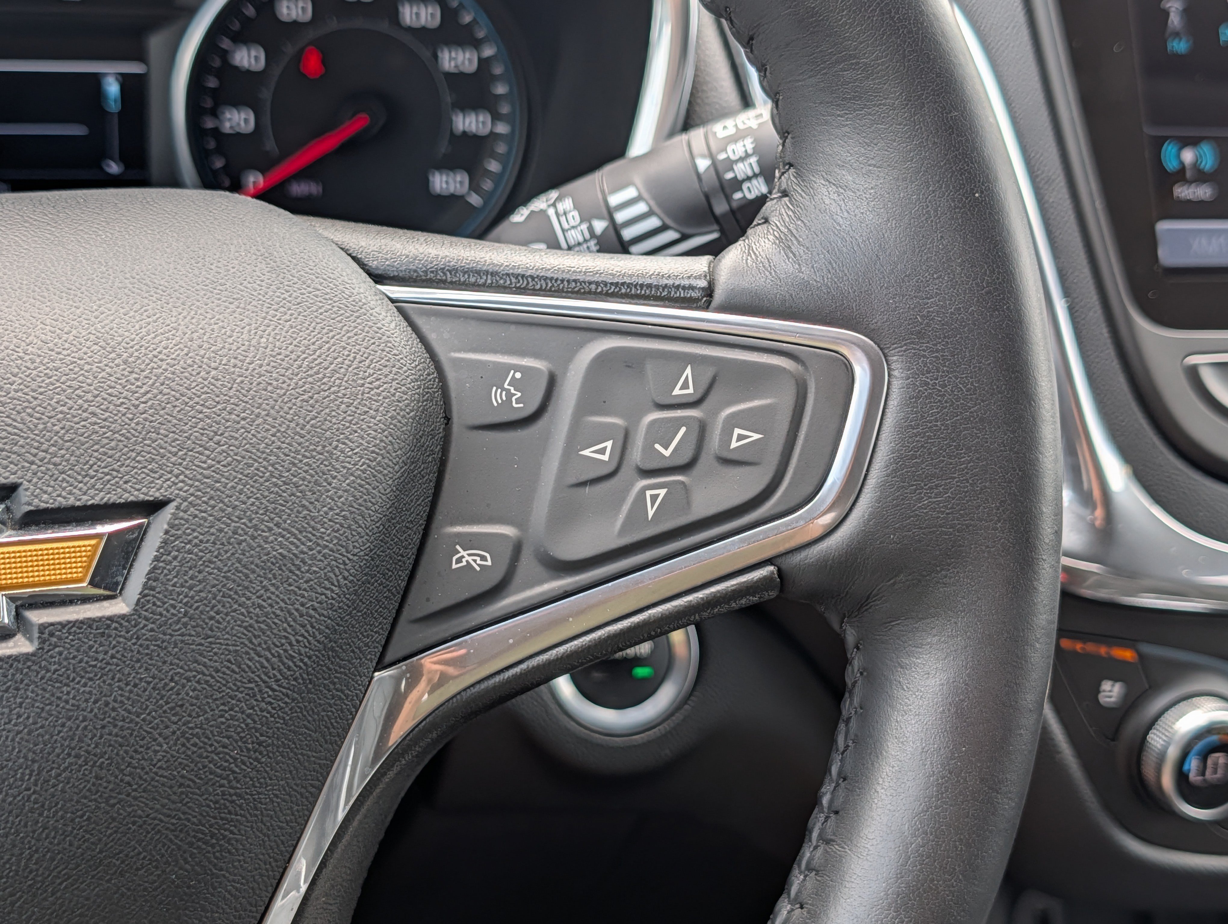 Used 2018 Cajun Red Tintcoat Chevrolet Premier image 30