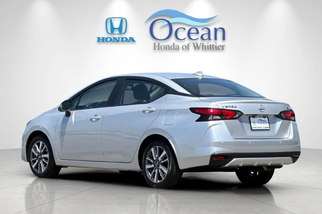 Used 2024 Brilliant Silver Metallic Nissan 1.6 SV image 6