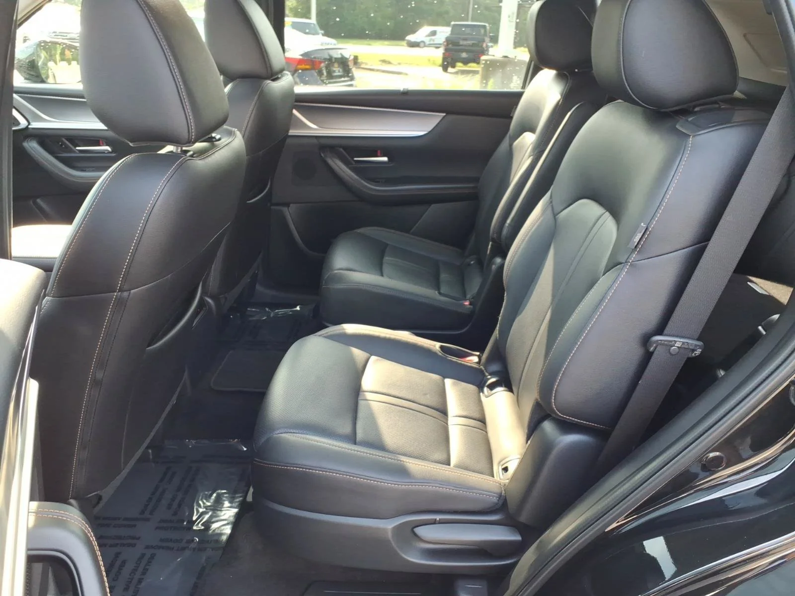 Used 2025 Jet Black Mica Mazda Preferred Package image 8