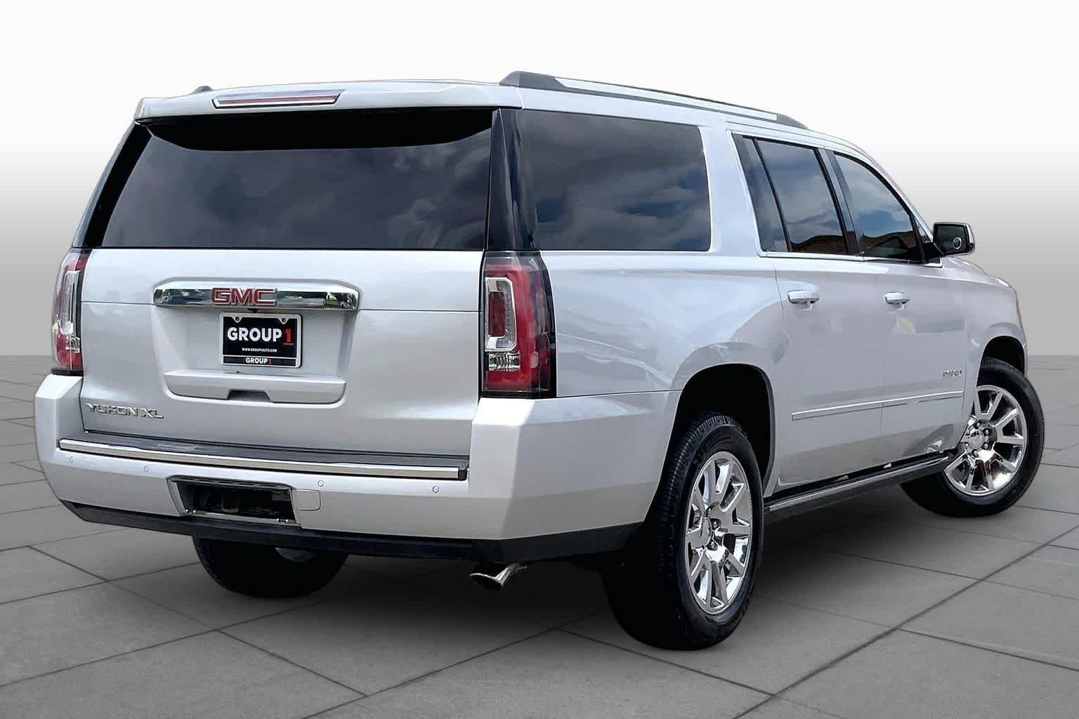 Used 2016 Quicksilver Metallic GMC Denali image 12