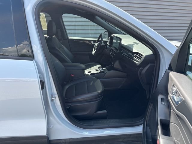 2025 Ford Escape Hybrid ST-Line - Photo 34