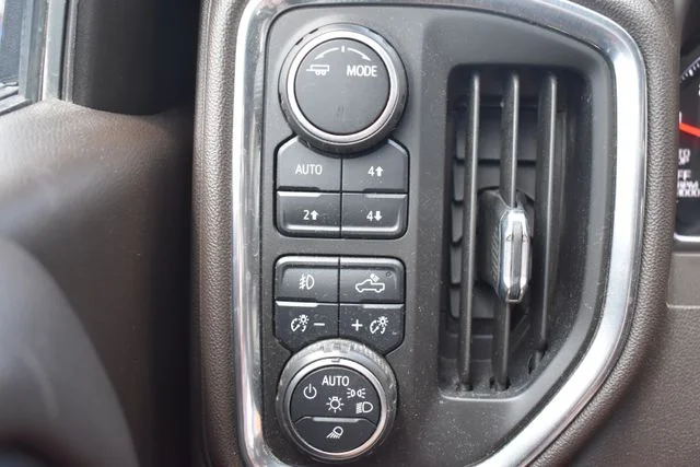 Used 2022 White Chevrolet LTZ image 26