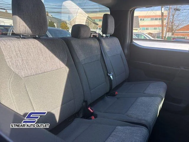 Used 2023 Black Ford XLT image 14