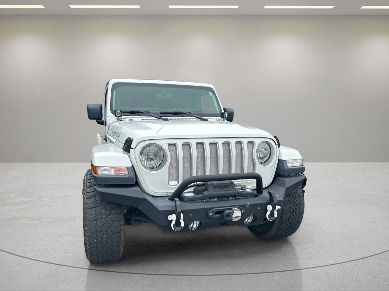 Used 2019 Bright White Clearcoat Jeep Sahara image 5