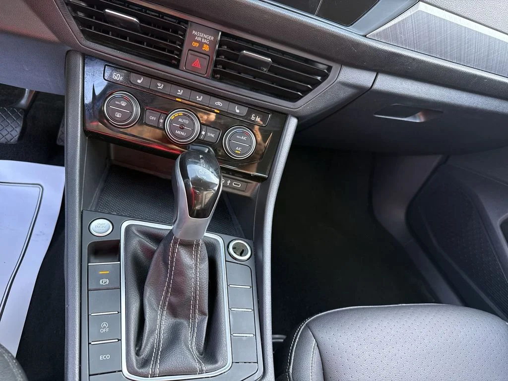 Used 2024 Platinum Gray Metallic Volkswagen 1.5T SE image 19