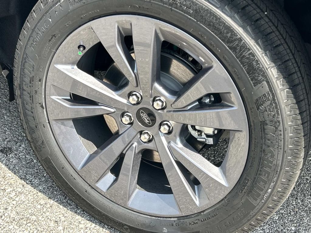 New 2026 Carbonized Gray Metallic Ford Active image 12