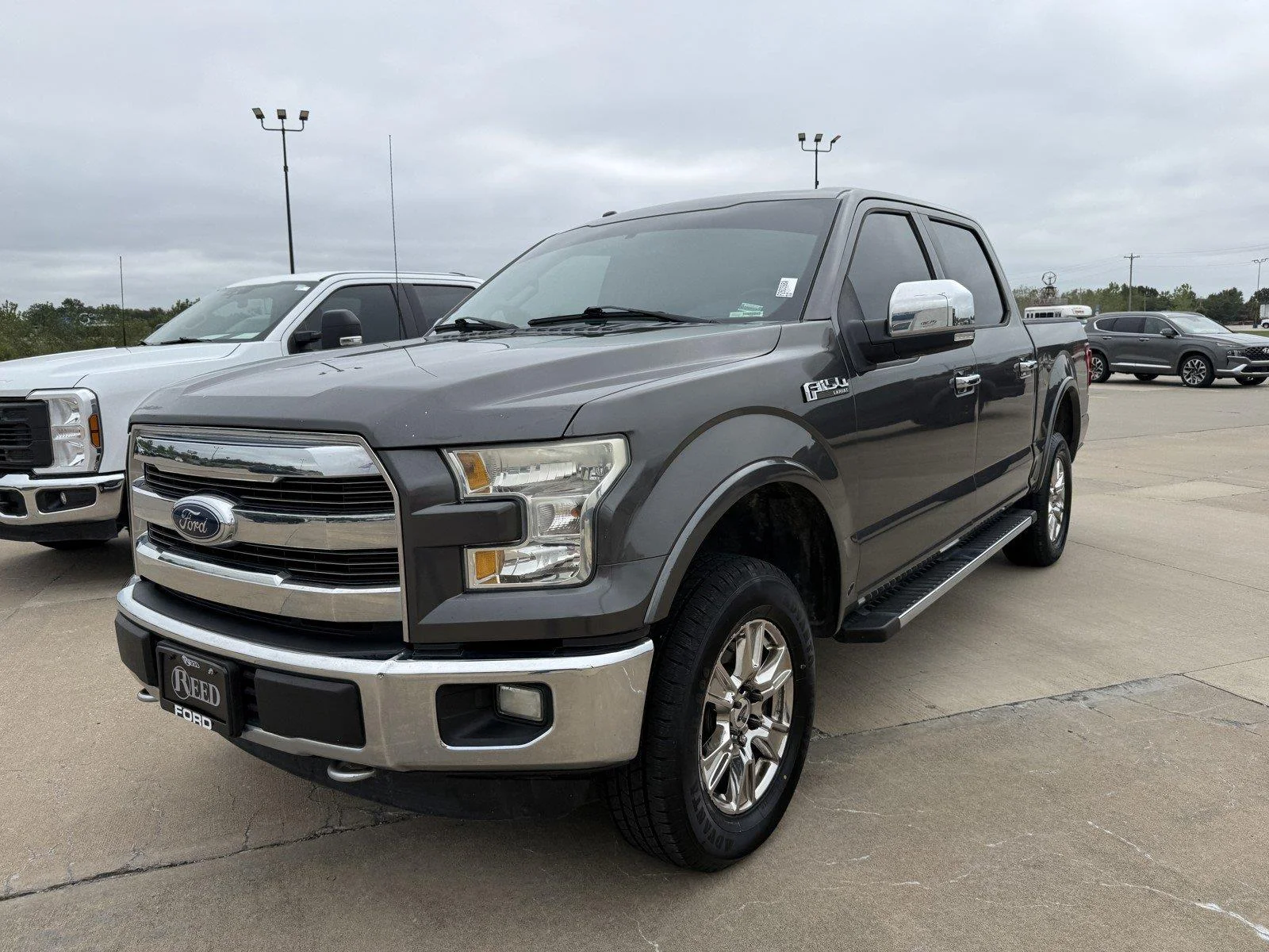 Used 2015 Magnetic Metallic Ford Lariat image 4