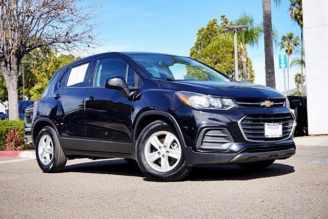 2021 Chevrolet Trax LS's photo
