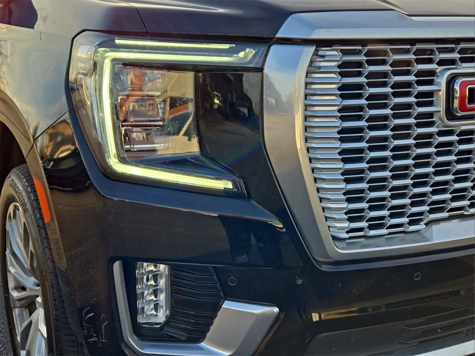 Used 2024 Black GMC Denali image 3
