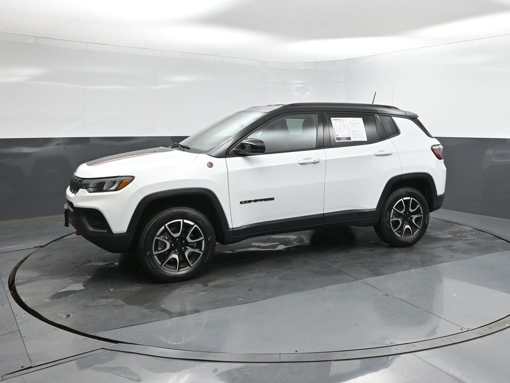Used 2024 White Jeep Trailhawk image 30