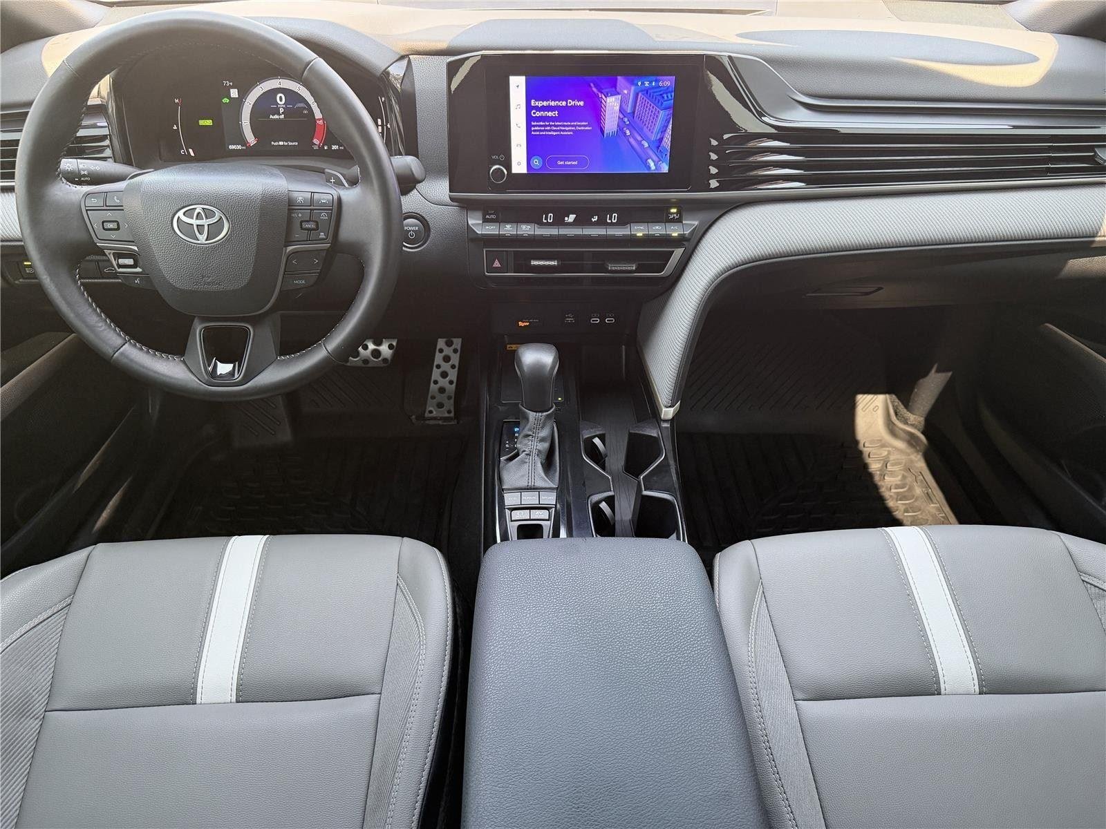 Used 2025 Midnight Black Metallic Toyota SE image 9