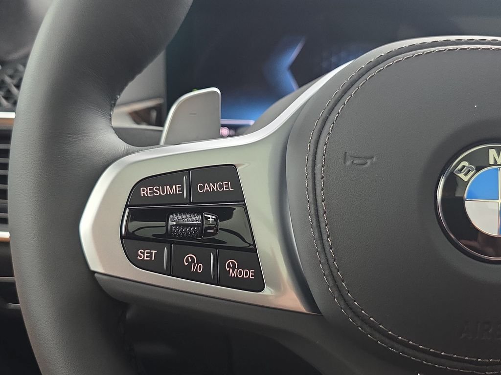 New 2027 Mineral White Metallic BMW xDrive40i image 18