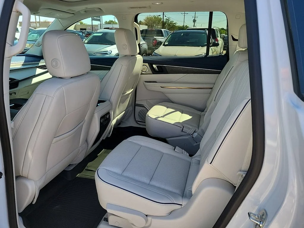 2026 Buick Enclave Avenir - Photo 16