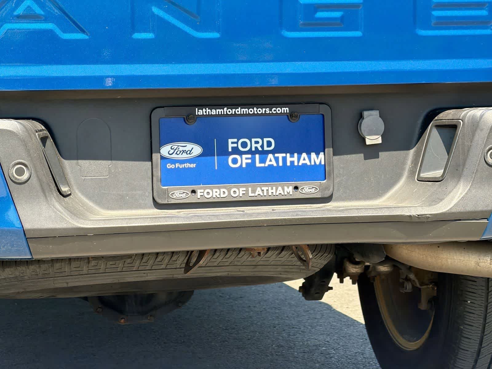 Used 2020 Lightning Blue Metallic Ford LARIAT image 36
