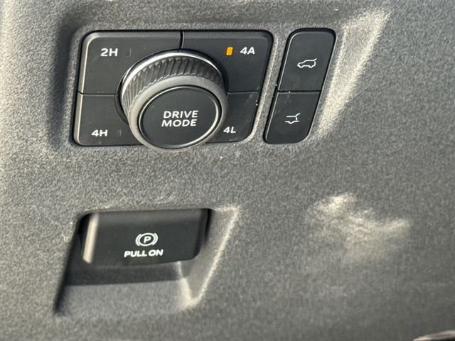 Used 2025 Black Ford Platinum image 24