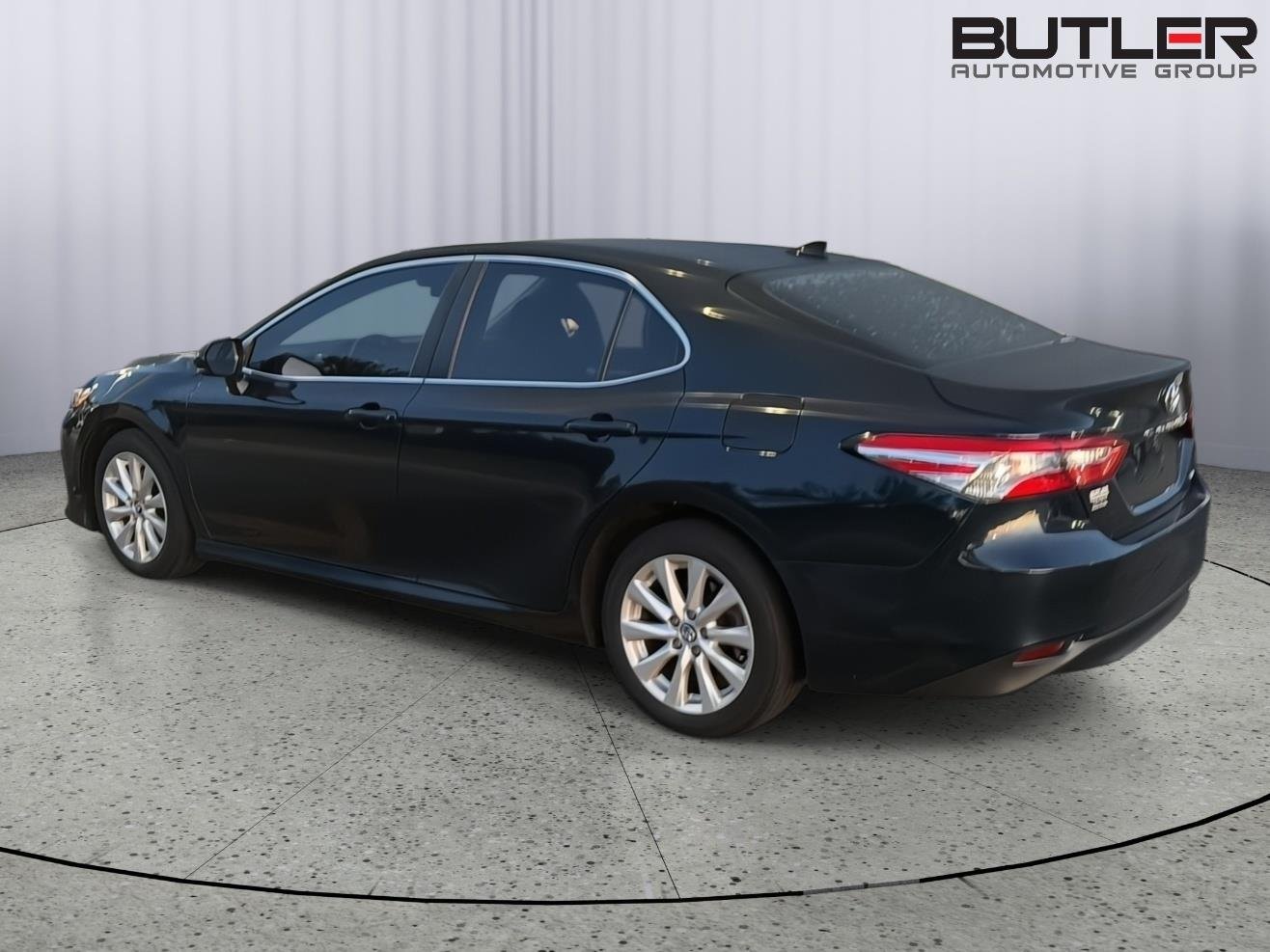 Used 2020 Galactic Aqua Mica Toyota LE image 10