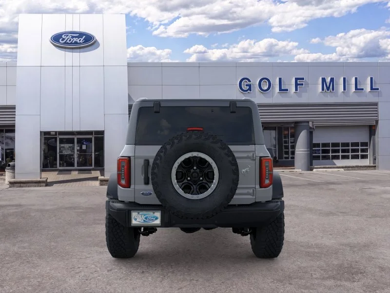 New 2026 Avalanche Gray Ford Badlands image 4
