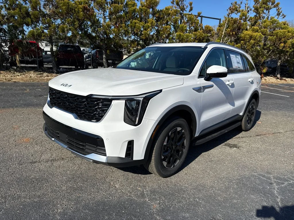 New 2026 White Kia S image 7
