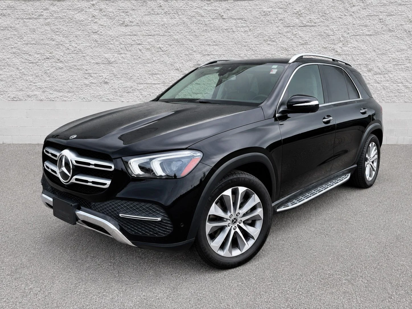 Used 2020 Lunar Blue Metallic Mercedes-Benz GLE 450 image 1