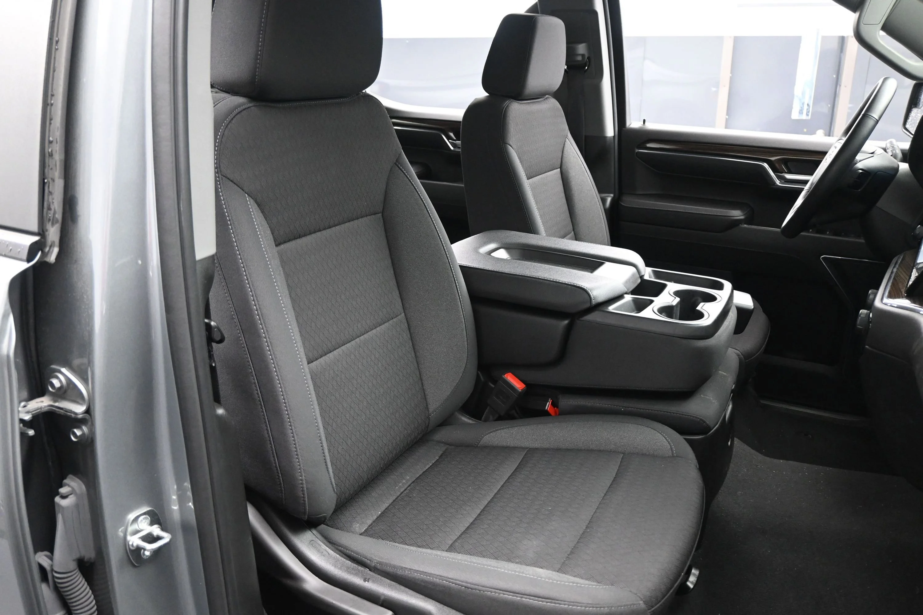 Used 2024 Sterling Gray Metallic Chevrolet LT image 14