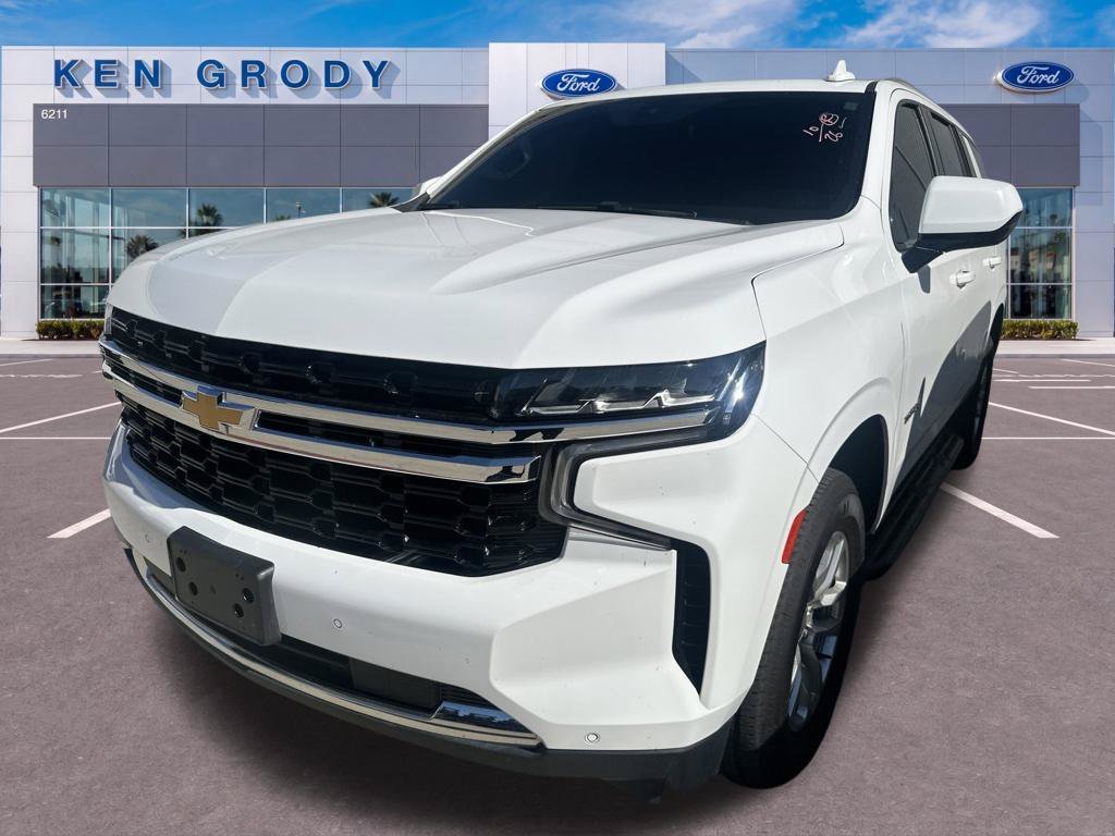 Used 2022 White Chevrolet LS image 4